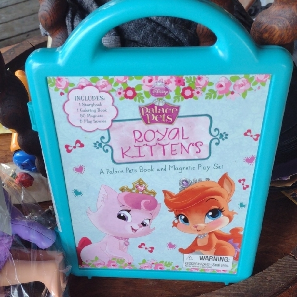 Disney Palace Pets Royal Kittens Play Set NWT